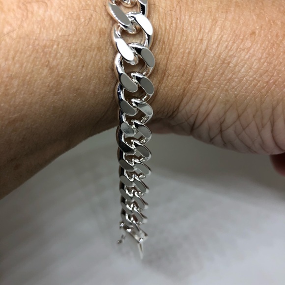 Unisex Gold Plated Cuban Link Bracelet - Picture 10 of 10